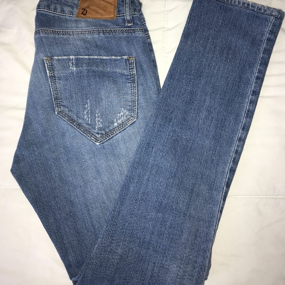 Zara Basic Jeanswear-Distressed